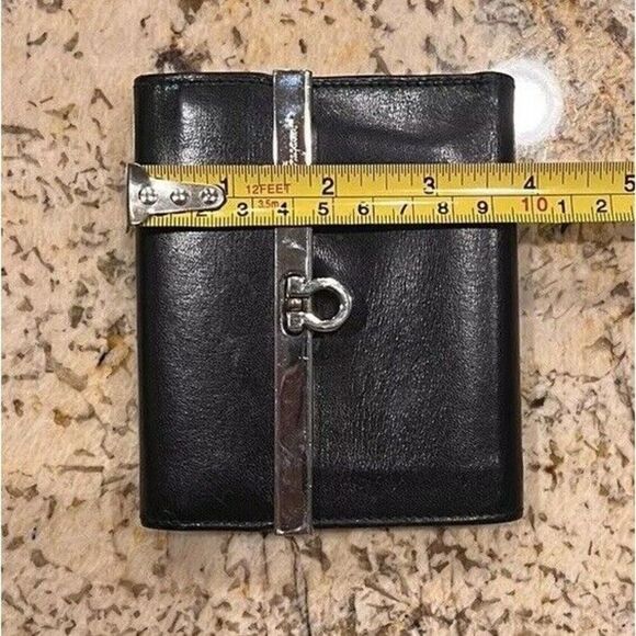 Vintage Salvatore Ferragamo Hook Bi Fold Wallet Black Pebbled Leather COA - Picture 10 of 11